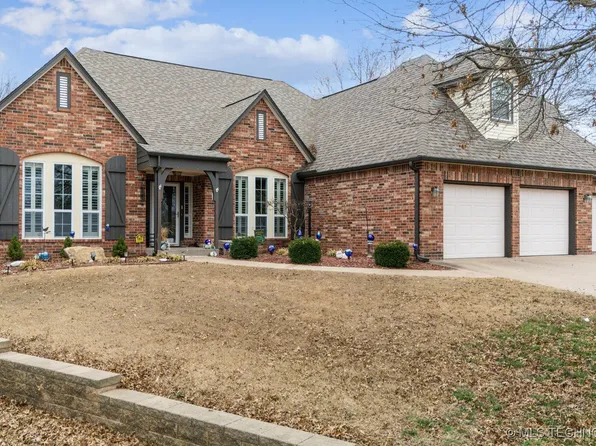 3203 Callaway Dr, Claremore, OK 74019