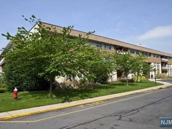 1111 River Rd #F7-f07, Edgewater, NJ 07020