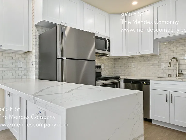3060 E St #17 — Photo 5