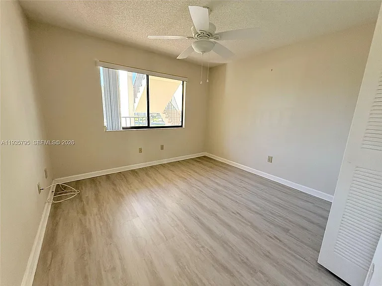 10426 E Clairmont Cir #212 — Photo 22