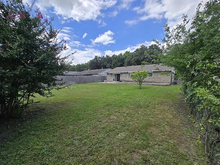 1630 Dell Oak Dr — Photo 21