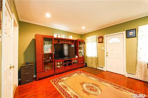 Sold by Century 21 American Homes | media 31