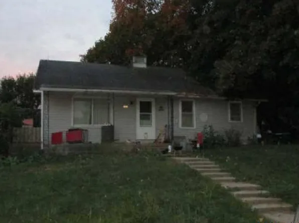 202 W Oak St, Skidmore, MO 64487