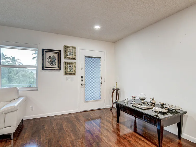 42 Burgundy Dr #A — Photo 5