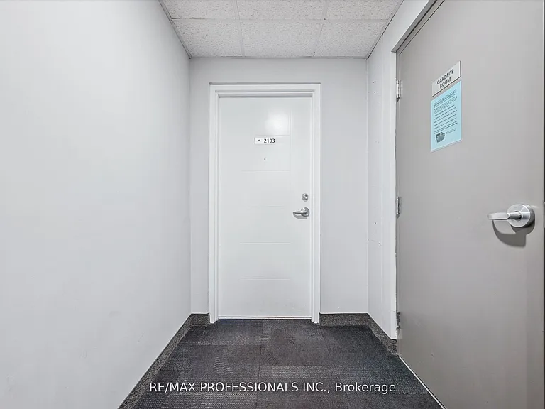 318 Spruce St #2103 — Photo 5
