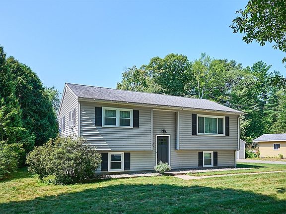 2nd image of 26 Oliver St