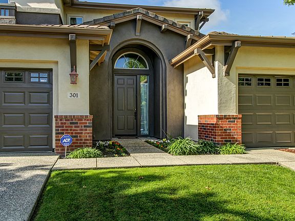 4th image of 301 Orrington Cir