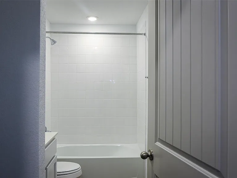 231 Sweetwater Creek Ln — Photo 6