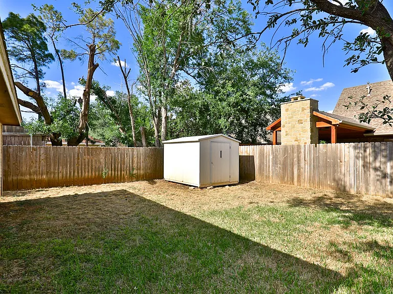 5273 Sherbrooke Ln — Photo 34