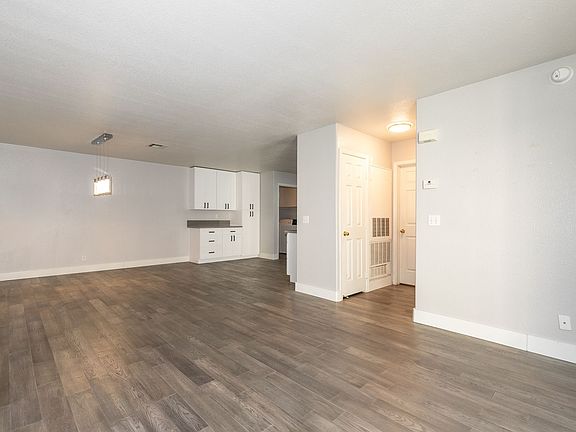 5th image of 3673 Ian Thomas St Unit 101
