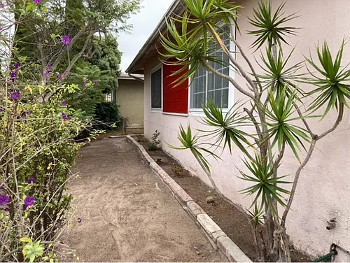 4640 Clairemont Dr Photo 1