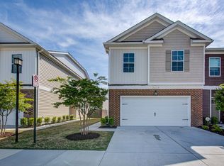 2413 Trafton Pl, Chesapeake, VA 23320