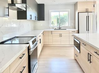 90 Curry Ct, San Carlos, CA 94070