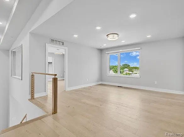 953 Smart Town Dr — Photo 14