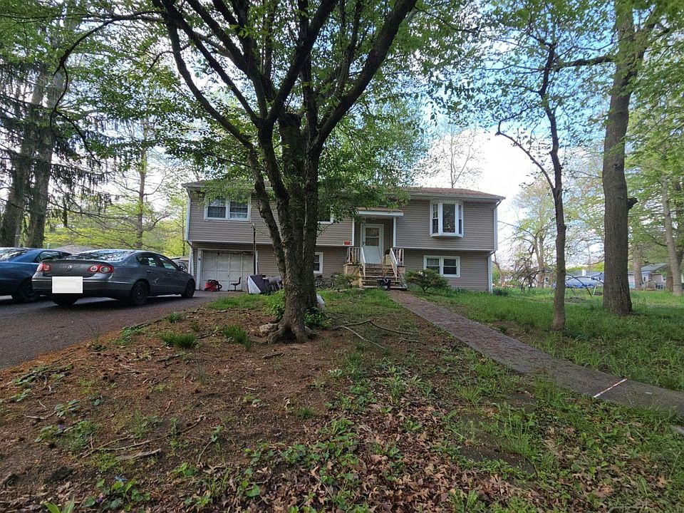 1st image of 280 Matchaponix Ave