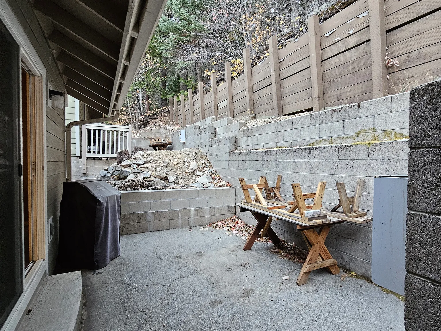 3 bed, 1350 sqft, $2,400 — Photo 3