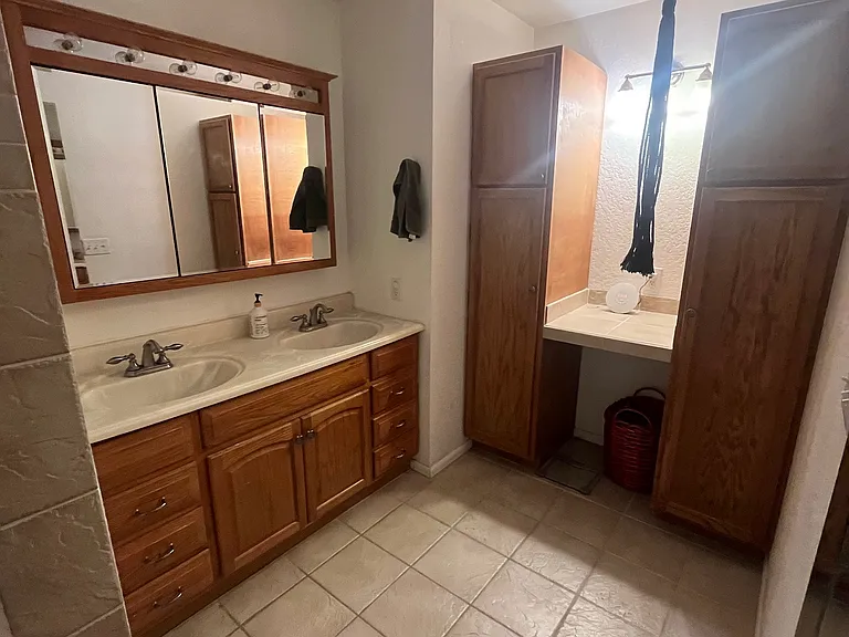 4526 W Buffalo St — Photo 13