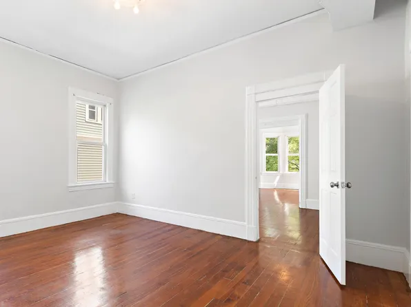 11 Hudson Place image 7 of 16