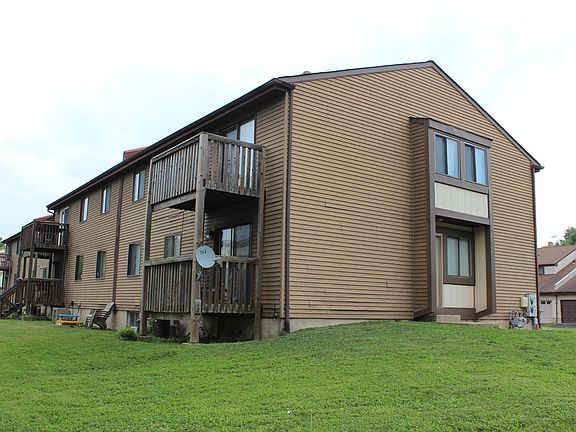 Deck, large side yard