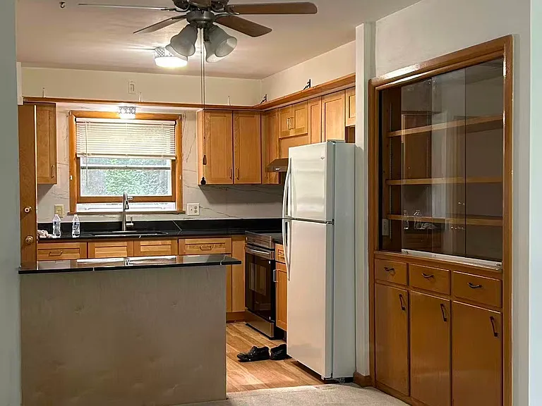 2345 Brooksprings Dr — Photo 5