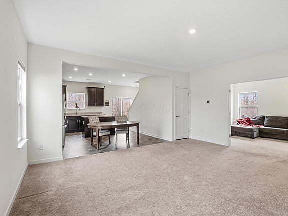 4th image of 6007 Bears Run Rd