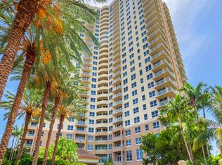 19501 W Country Club Dr, Aventura, FL 33180