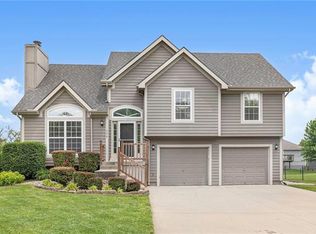 309 S Park Ln, Lone Jack, MO 64070