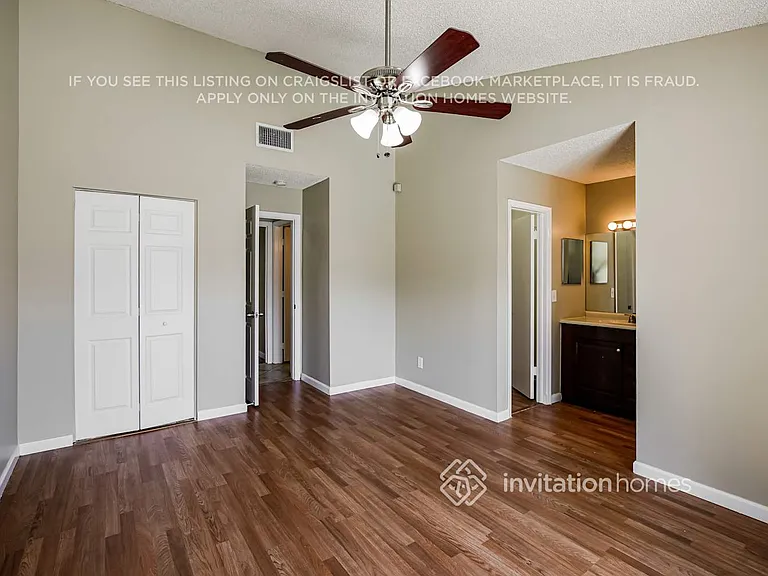 8400 NW 49th St — Photo 10