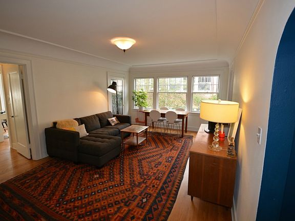 5th image of 525 16th Ave E Unit 303