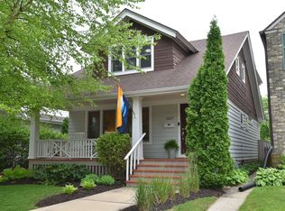 1827 E Beverly Rd, Shorewood, WI 53211