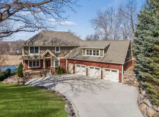 805 Forest Arms Ln, Mound, MN 55364