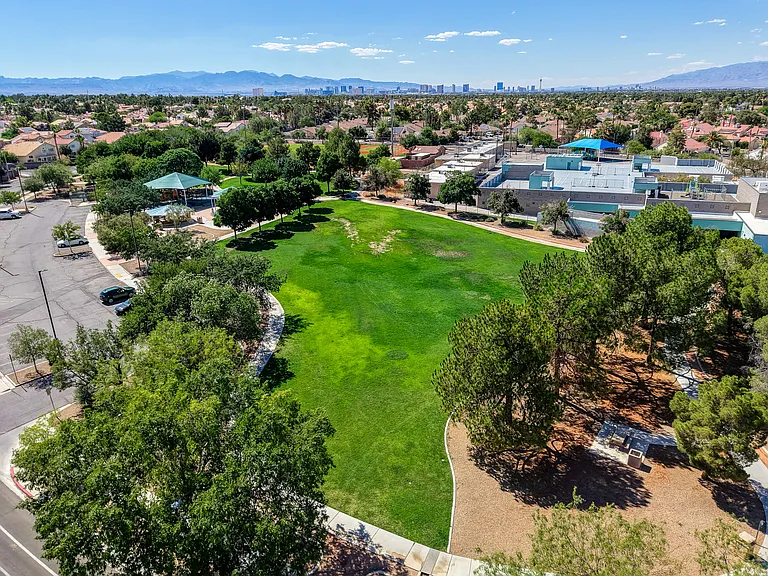 1833 Escondido Ter — Photo 41