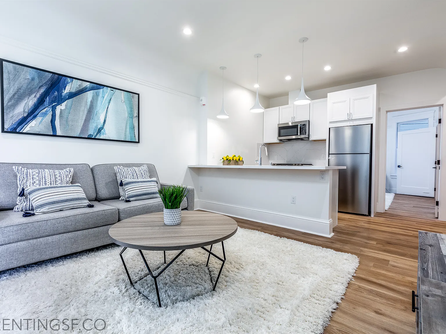 Newly Remodeled Modern 2 Bedroom — Photo 1