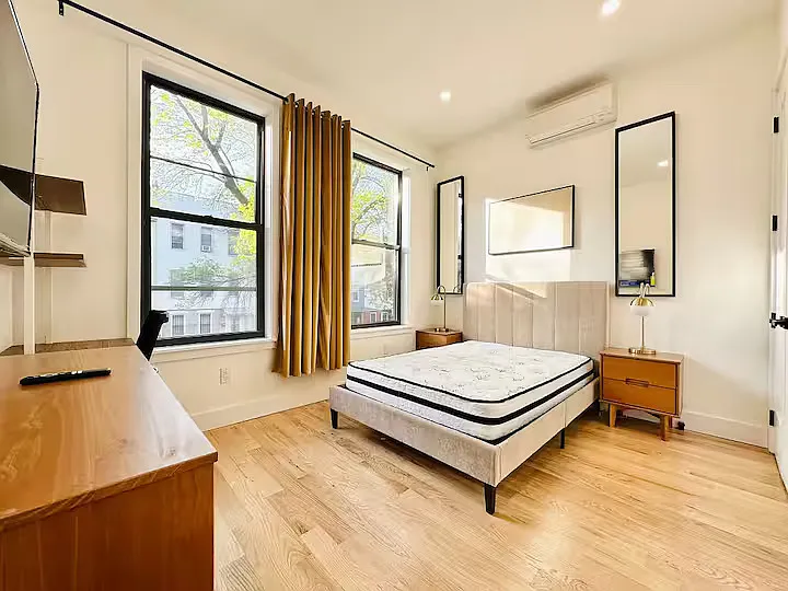 3 bed, 1.5 bath, 1000 sqft, $1,390 — Photo 3