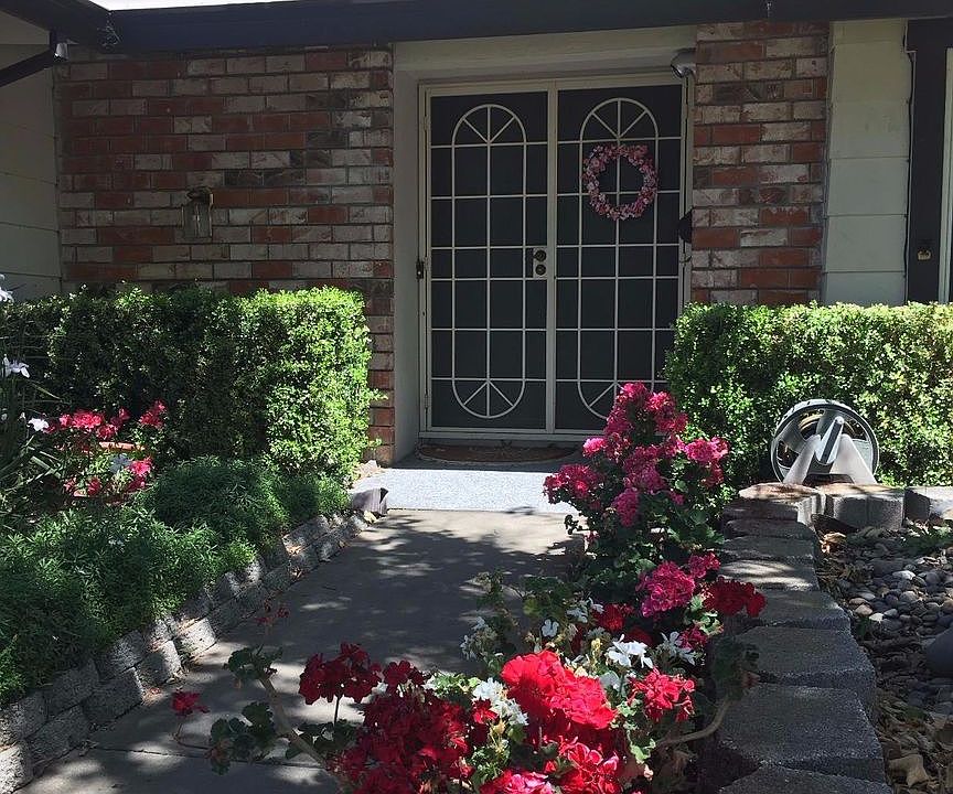 1st image of 5022 Dewey Dr