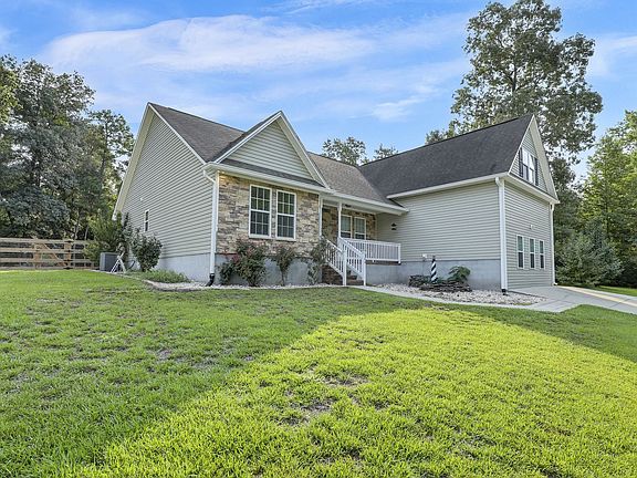3rd image of 244 Blue Creek Farms Dr