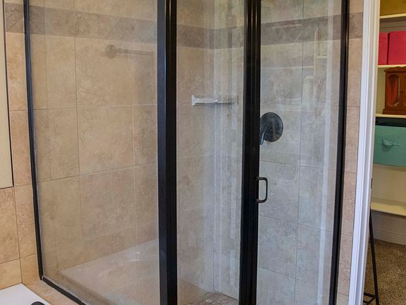 4th image of 418 N Pointe Dr