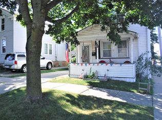 827 49th St, Kenosha, WI 53140