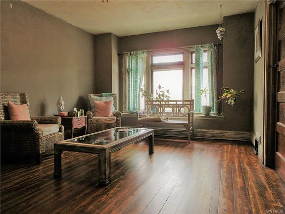4th image of 26 Orchard Pl