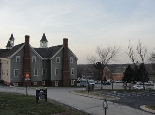 403 Genesee St #C, Delafield, WI 53018