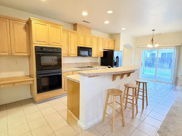 1359 Jenner Dr, Merced, CA 95348