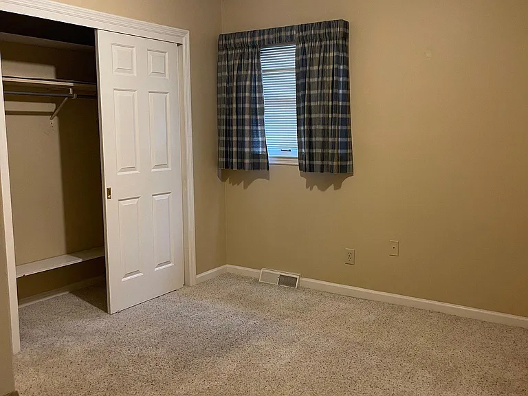 3229 Carriage Ln — Photo 4
