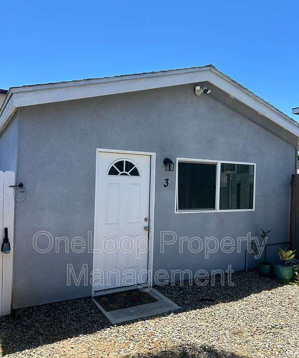 1st image of 1223 Division St #3