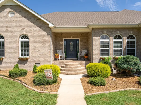 614 Country Club Rd, Winchester, TN 37398