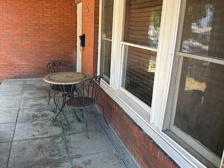 547 N Baker St — Photo 19