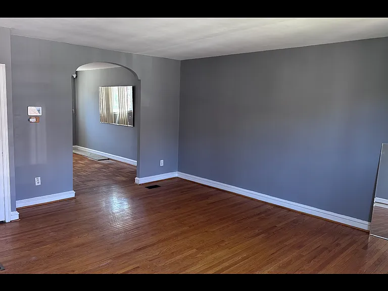 7438 Rugby St — Photo 11