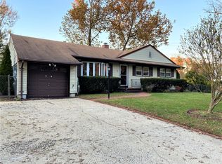 7 Phoebe Dr, Neptune, NJ