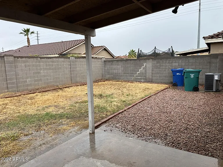 1006 S Slater Cir — Photo 13