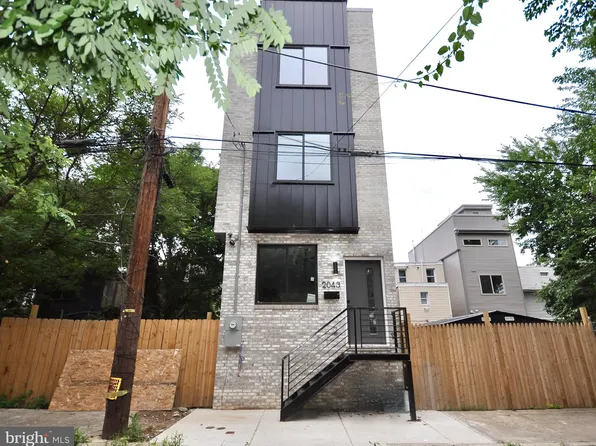 2043 N Orkney St, Philadelphia, PA 19122