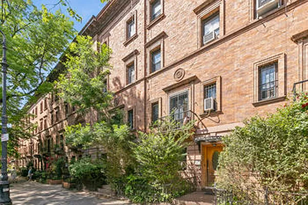 Rented by Compass | media 11